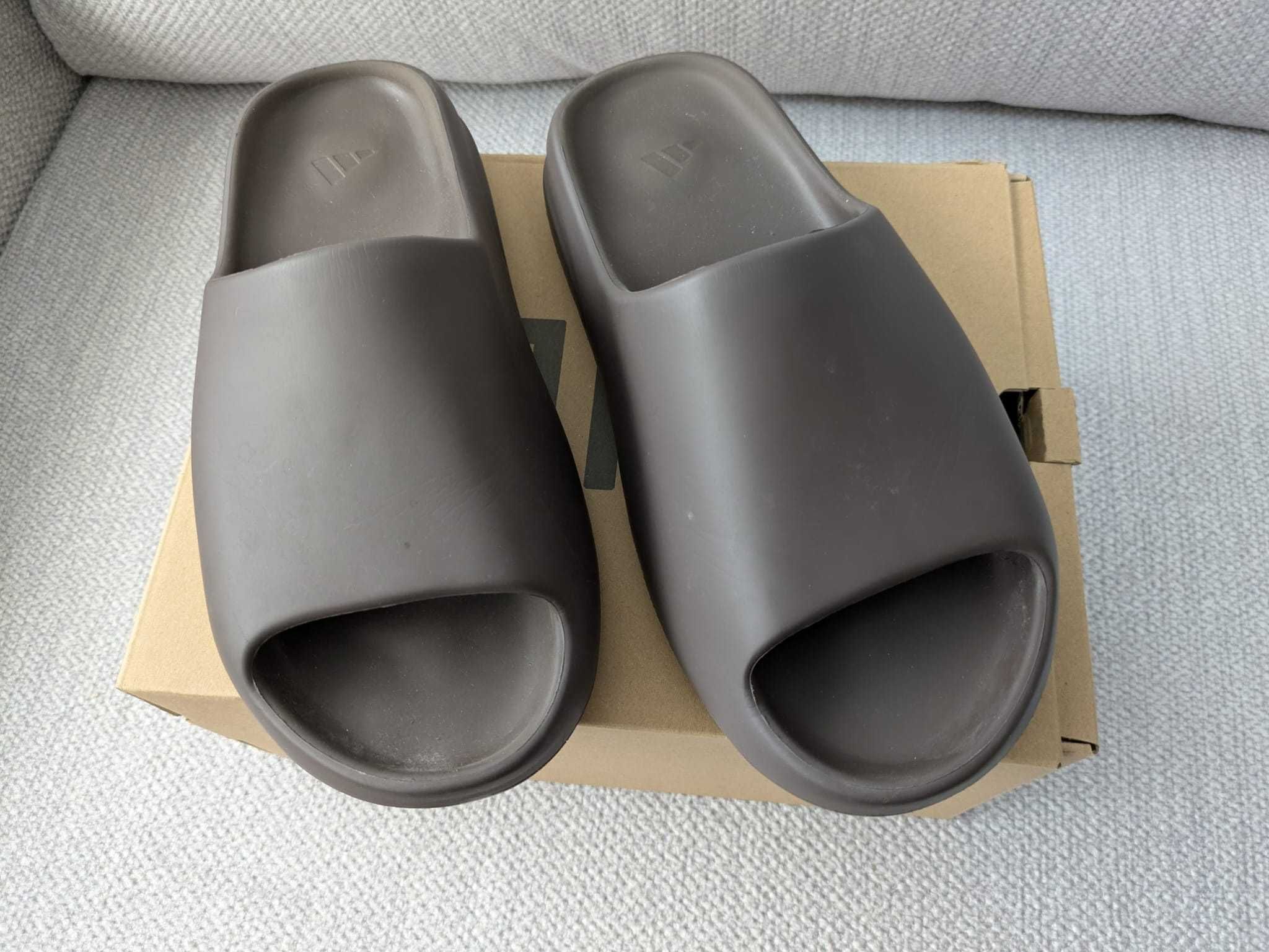 Chinelos YEEZY SLIDE homem 44 1/2