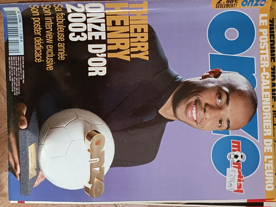 Revista Onze Mondial
Temporada 1989/90/91/92/93
Entrego em mãos local