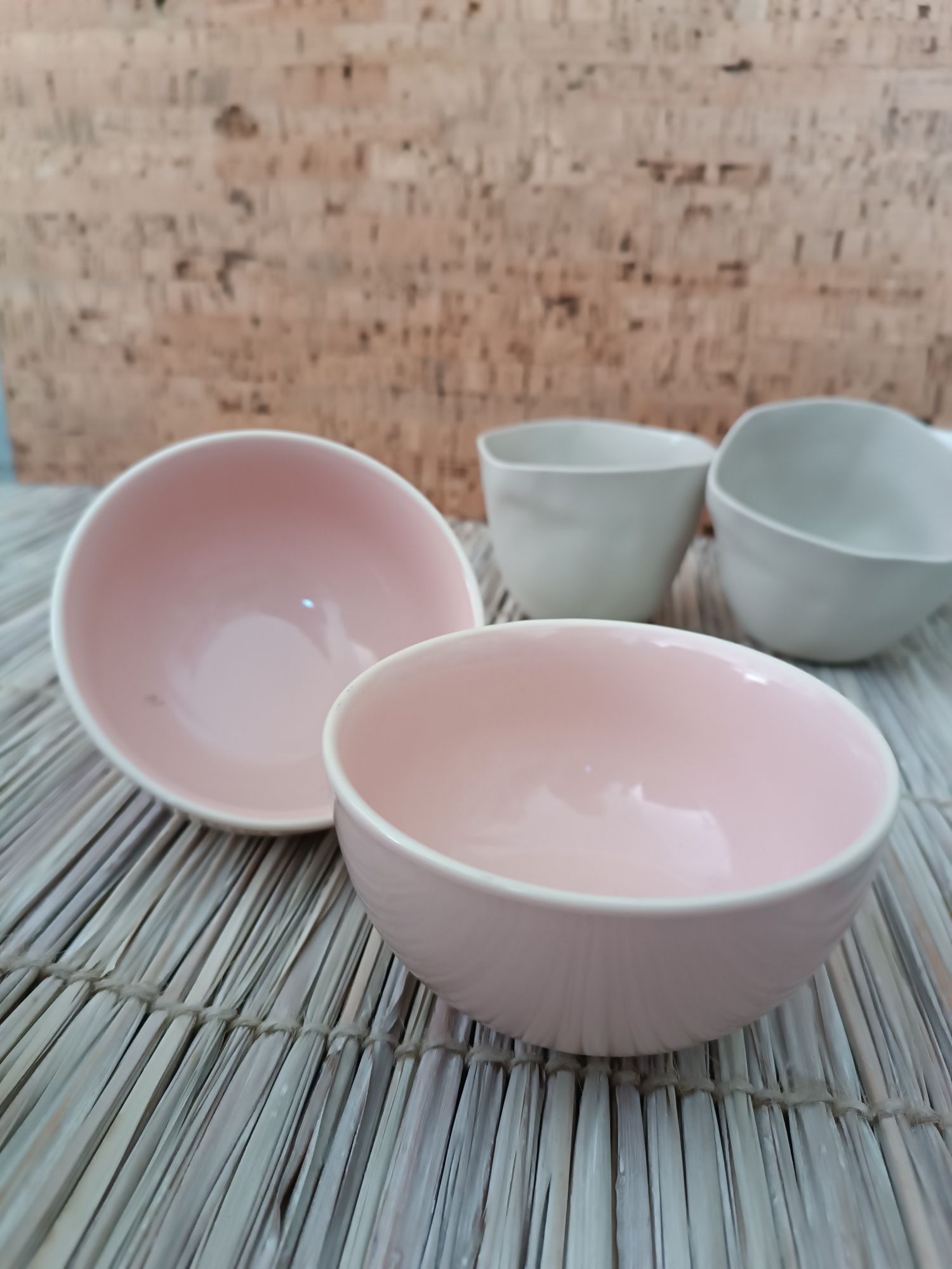 Conjunto de porcelana cores pastel