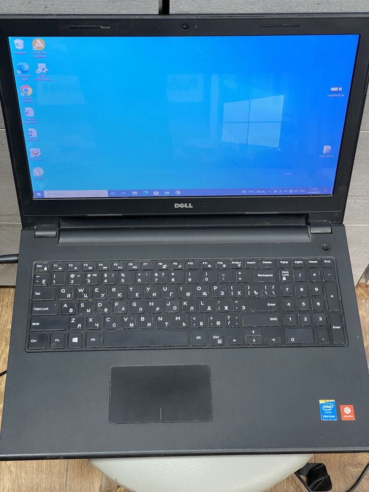 Ноутбук Dell P40F001