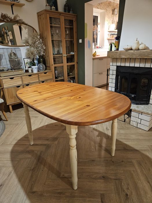 Rozkładany drewniany stół cottage vintage