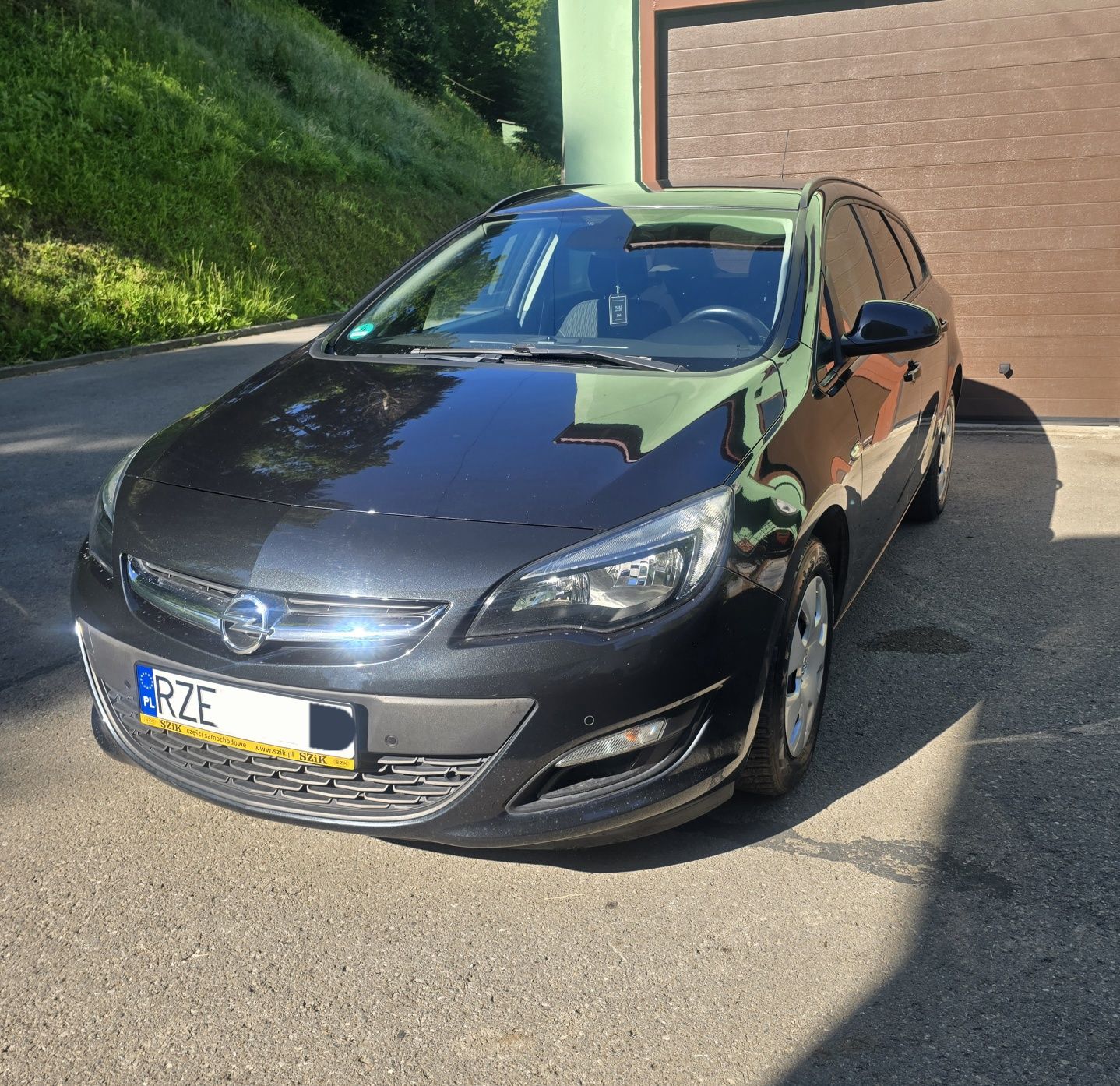 Astra j 1.4 turbo 2015r 130tys  euro6 nowy rozrząd
