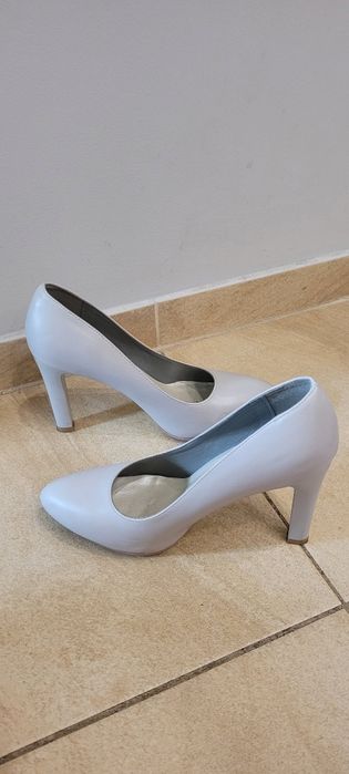 Czółenka damskie na obcasie rozmiar. 38