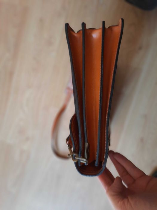 Мужской новый кожаный портфель.