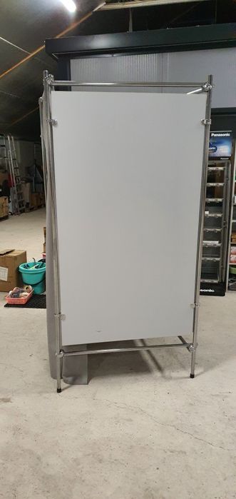 Przymierzalnia wolnostojąca