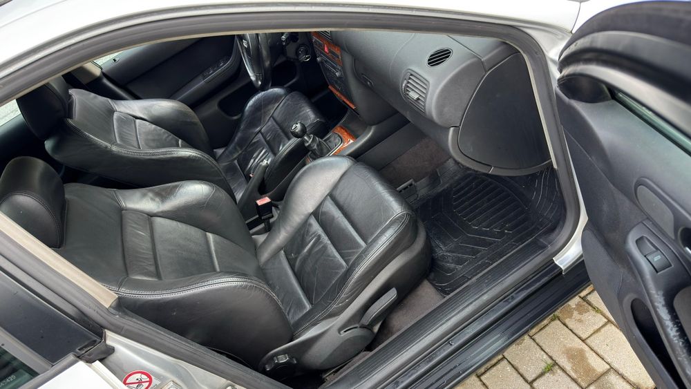 Audi a3 1.9 tdi 130cv m6 sport teto abrir Estofos em pele
