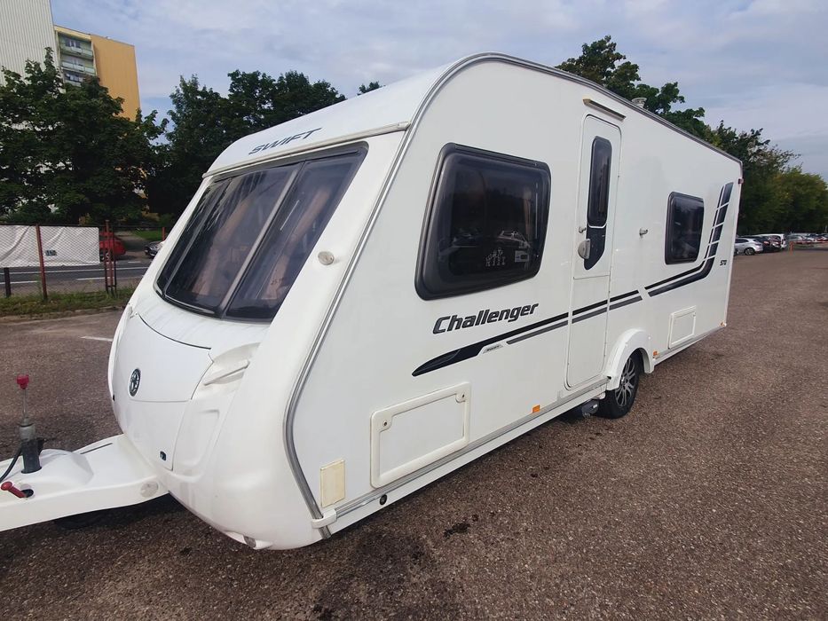 Przyczepa kempingowa  2010 Swift Challenger 570 loze małżeńskie