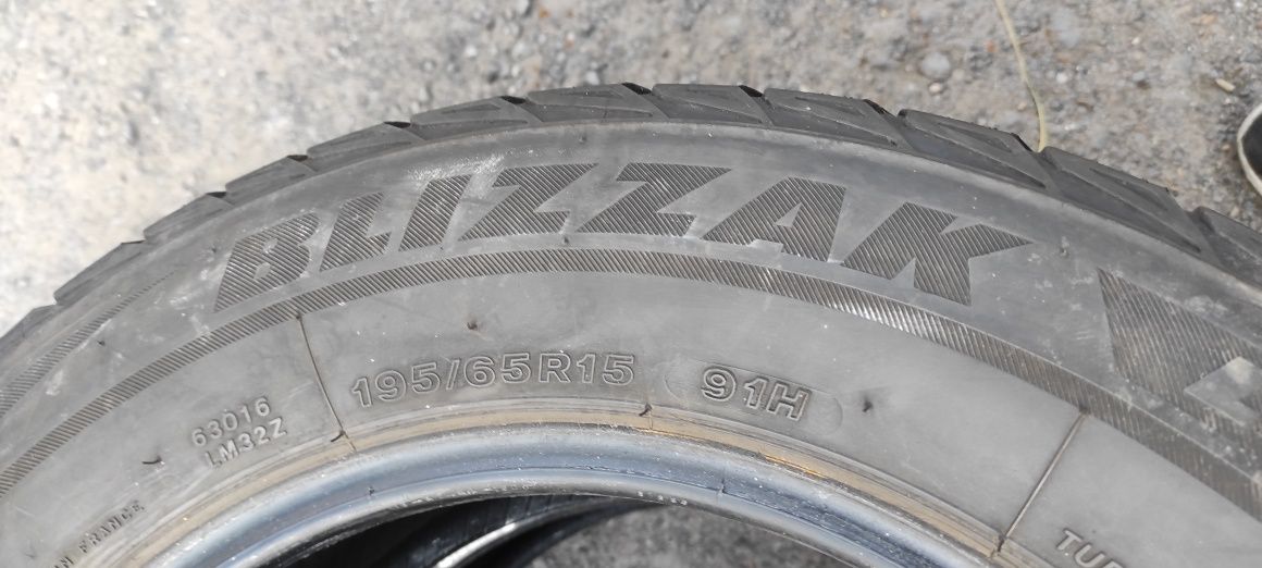 Opony zimowe z 2012 5mm 195/65/15 Bridgestone 3N8