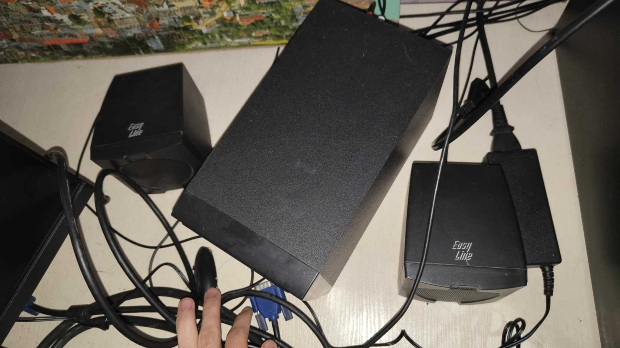 Komputer /Monitor/Głośniki