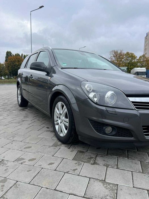 Продаю Opel Astra H