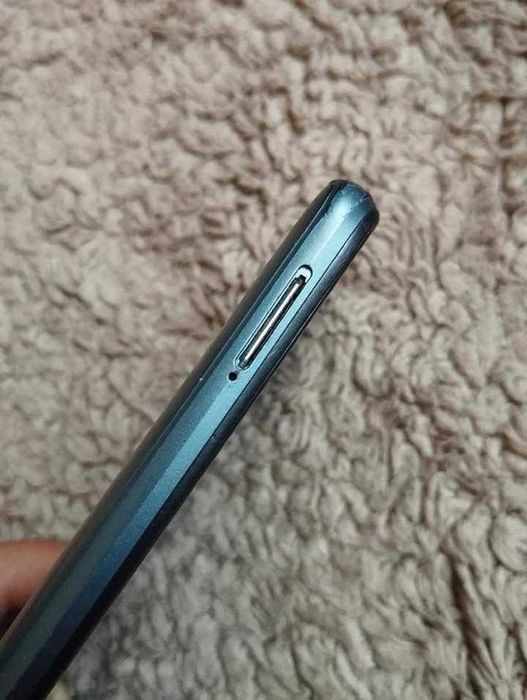 Realmi Narzo 50a