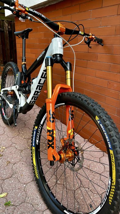 Saracen ariel LT enduro dh fuel fox burgtec hope dtswiss sram carbon