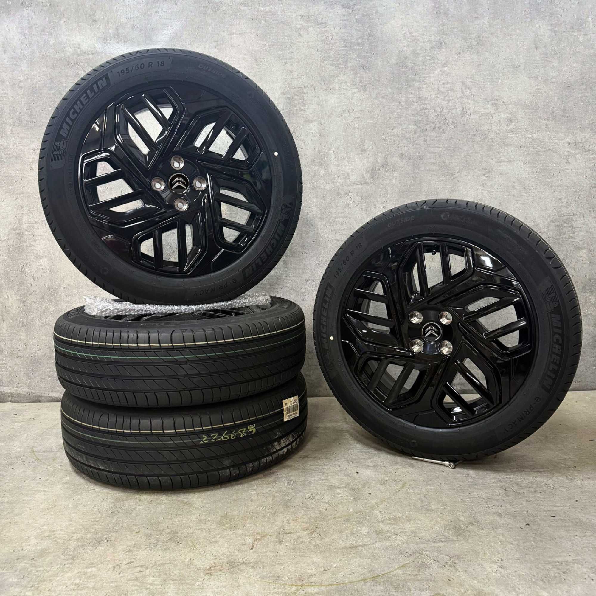 Koła letnie felgi Citroen C4 C4X MOKKA EV II 18" 4x108 ET26 195/60r18