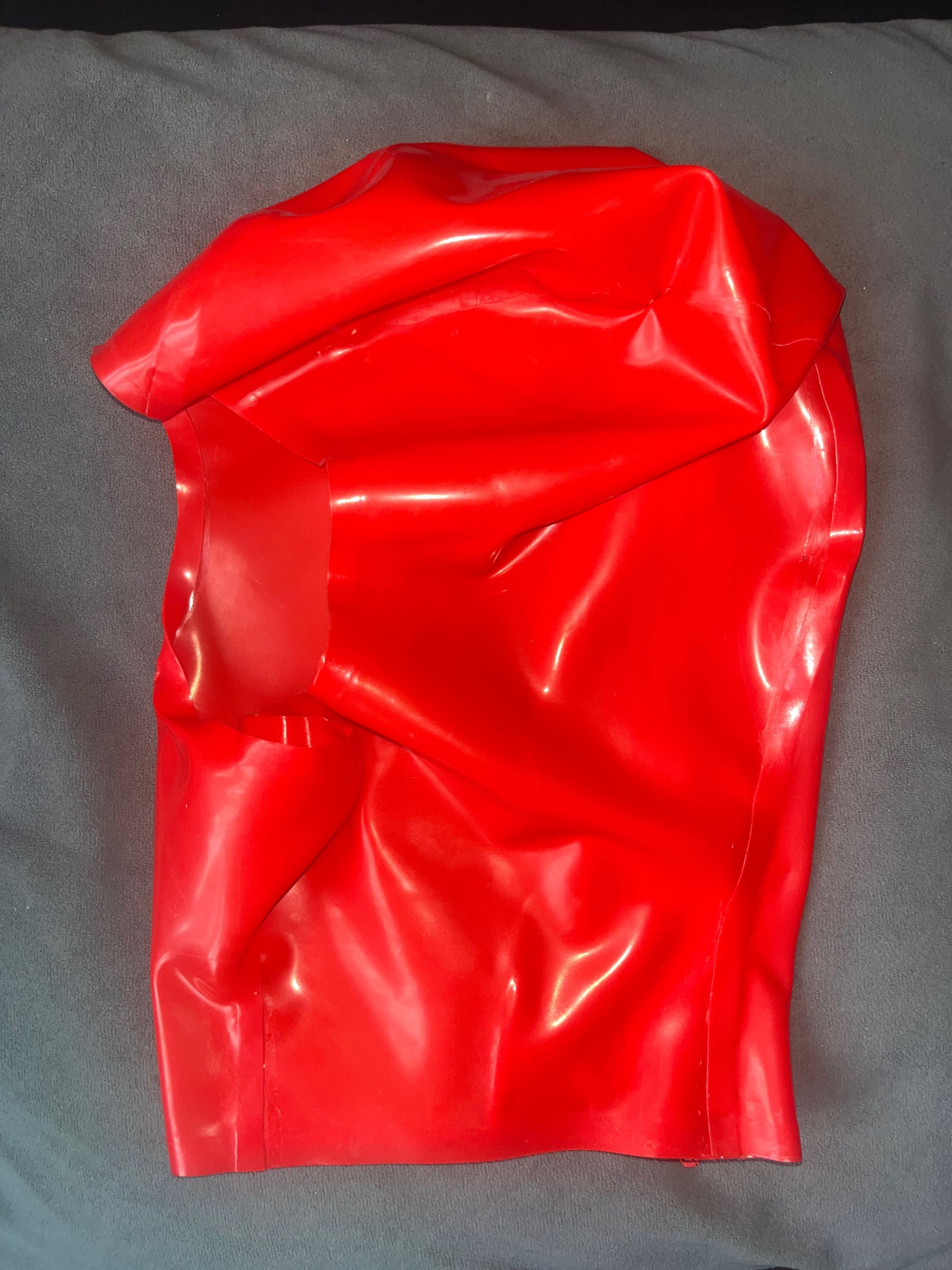 525/ Maska kostium przebranie  czerwona latex lateks L zamek