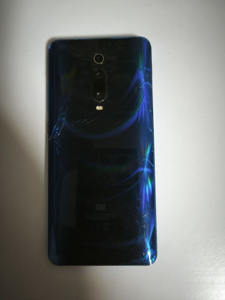 Продам телефон Xiaomi Mi 9T