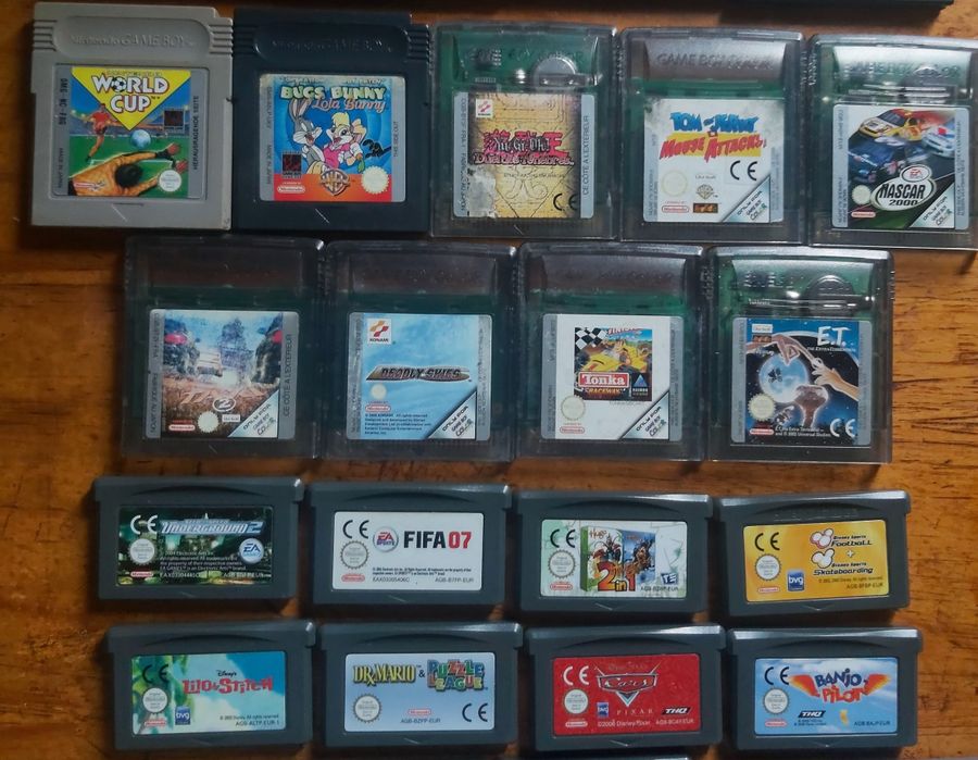 Gameboy vários jogos.