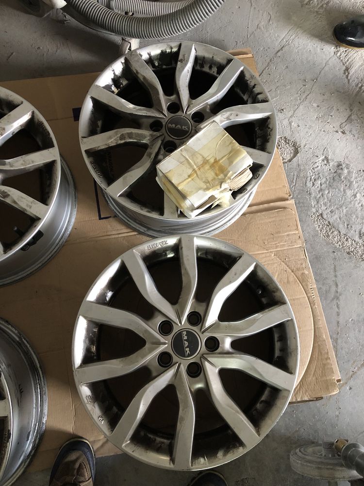 Jantes Mak 17” 5 furos
