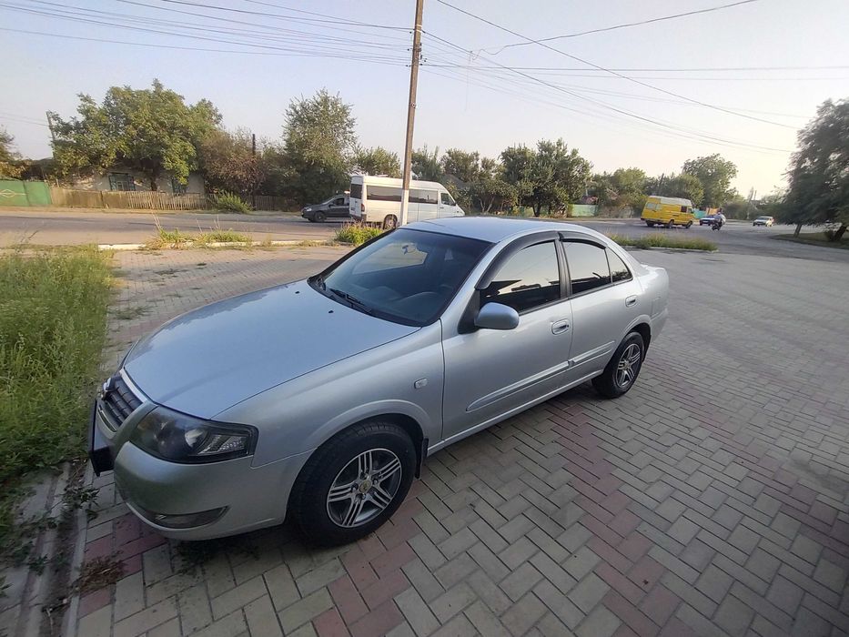 Nissan Almera 2011
