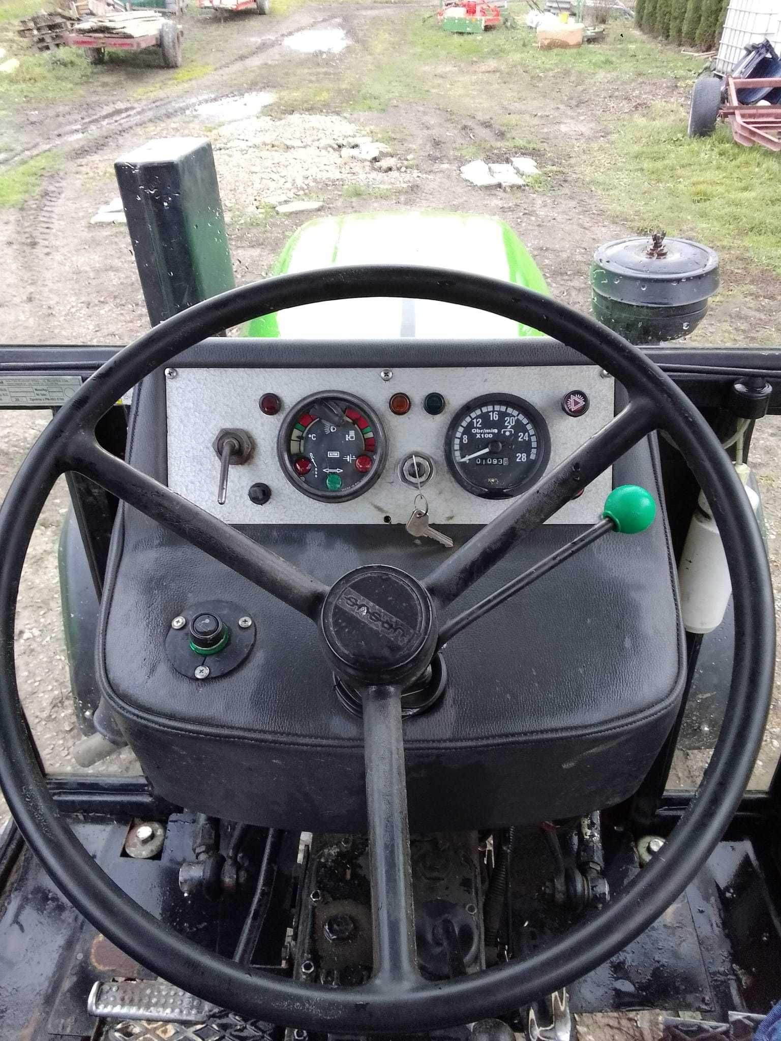 Ciągnik Ursus C 330