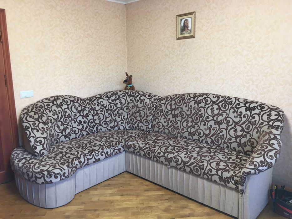 Продам кутовий розкладний диван