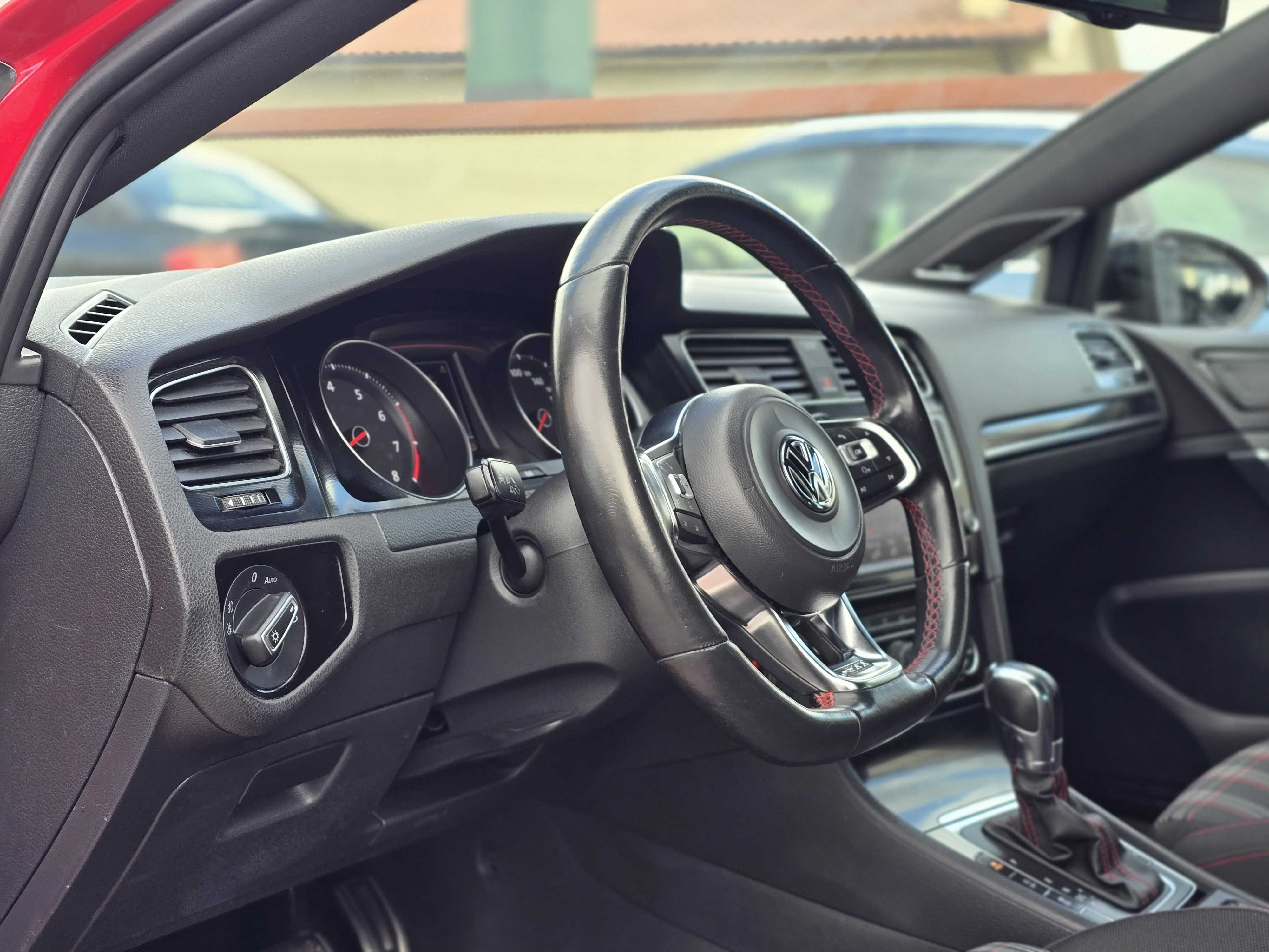 VOLKSWAGEN GOLF 7 GTI 2.0TSI 220CV DSG "FULL EXTRAS"