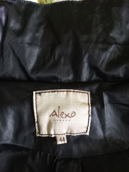 Куртка.Плащ.Пальтечко.50р.