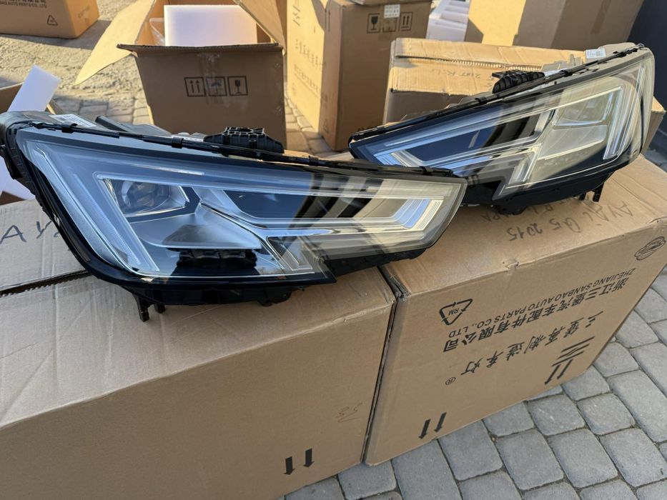 Фари AUDI A4 B9  2016-2019 рік Full led права та ліва