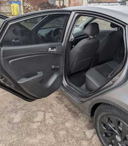 Авто Hyundai Accent 2011р.Доглянута.Надійна Комфортна Економна Обслуж.