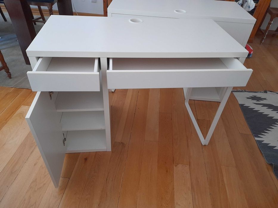 Secretária Branca IKEA (duas)