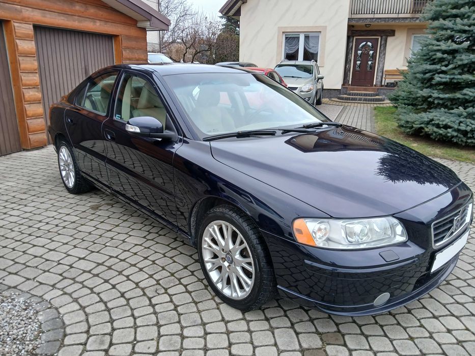 Volvo S-60 == 2,4 Benzyna == 140KM ==