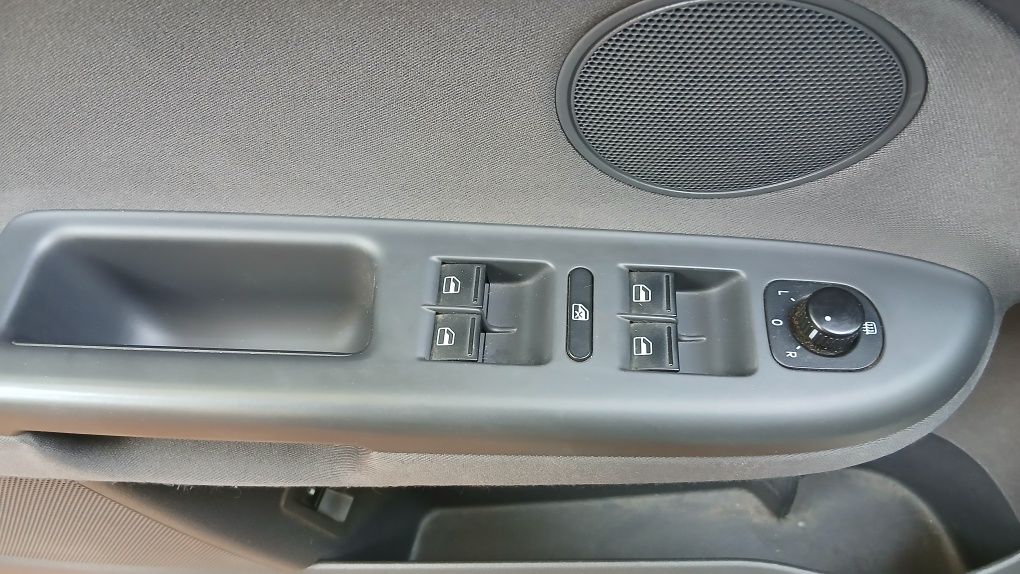 Продам VW Golf Plus 1,6 mpi