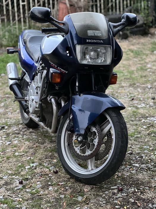 Продається Honda CBR600F