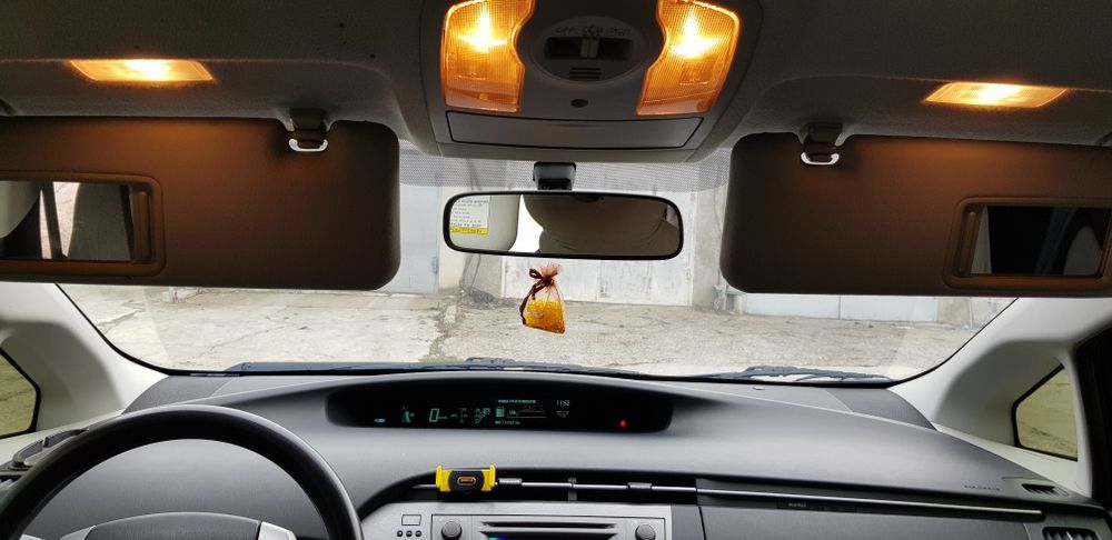 Тоyota Prius 30 2015 гибрид