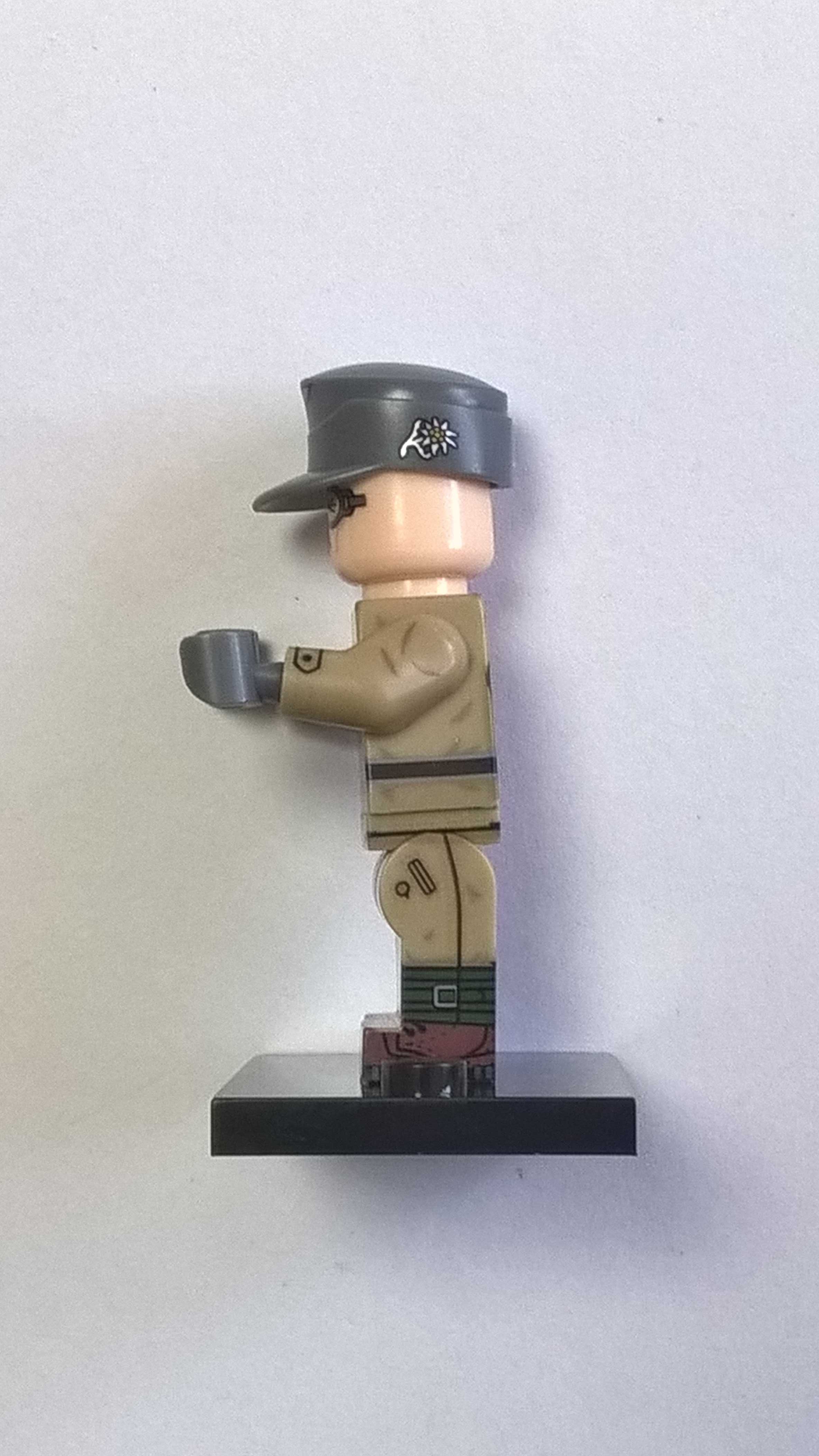 Figurka żołnierza niemieckiego z br. 4 strony nadruk WW2 komp. z Lego