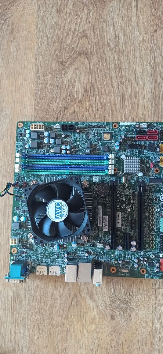 Procesor i7 6700, płyta główna Lenovo IQ1X0MS razem z chłodzeniem