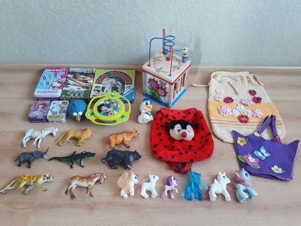 Пакет игрушек:пазлы, лото,пони,зверюшки и др.