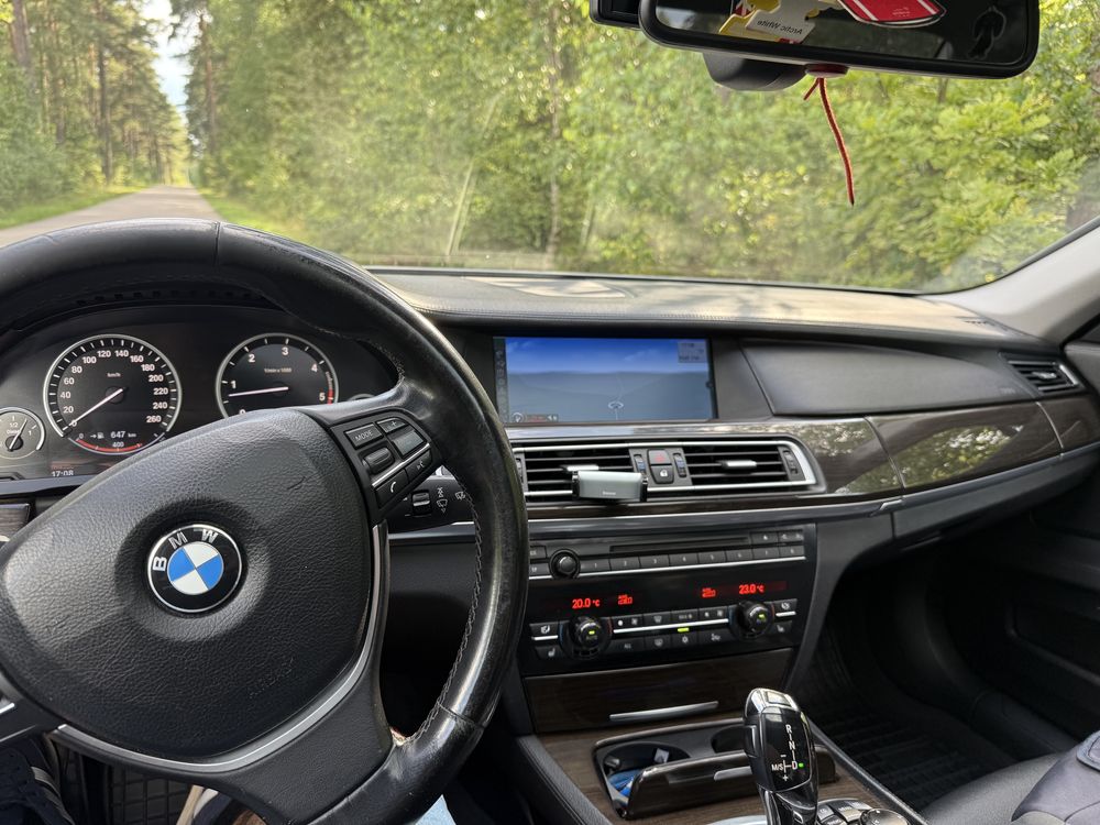 Sprzedam BMW F01 730d automat