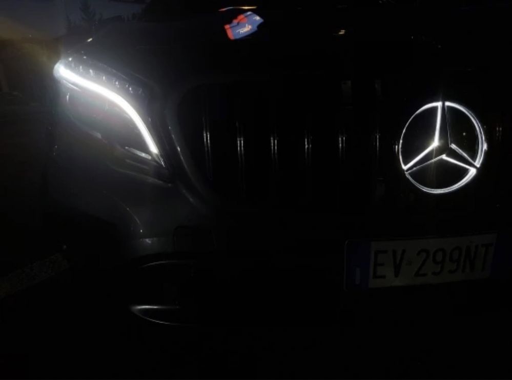 Mercedes Emblema dianteiro LED FULL