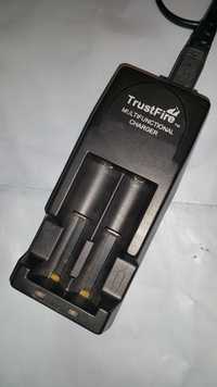 Зарядное устройство TrustFire TR-001 для литиевых аккумуляторов