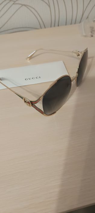 Продам Оригинальные очки GUCCI очень классные очки