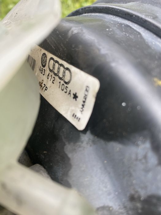 Вакуумний підсилювач гальм Ауді А4 А6 Пасат б5+