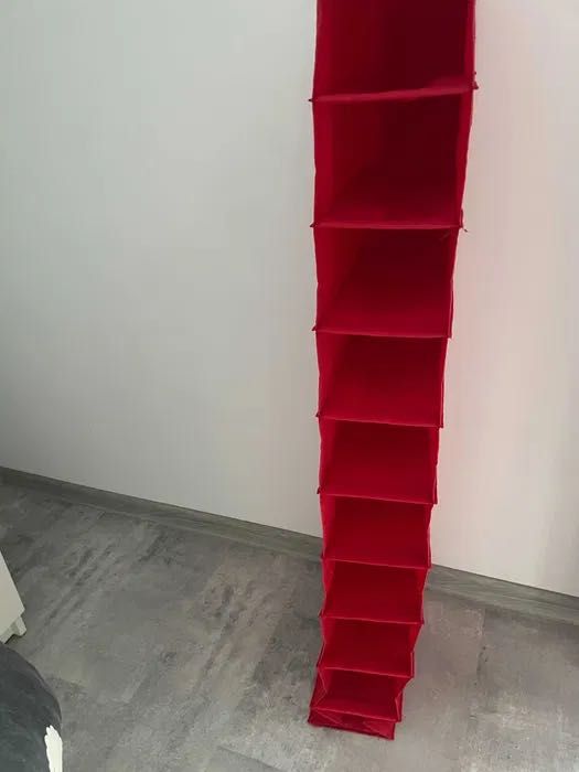 Wiszący pojemnik Ikea Skubb Wilj czerwony