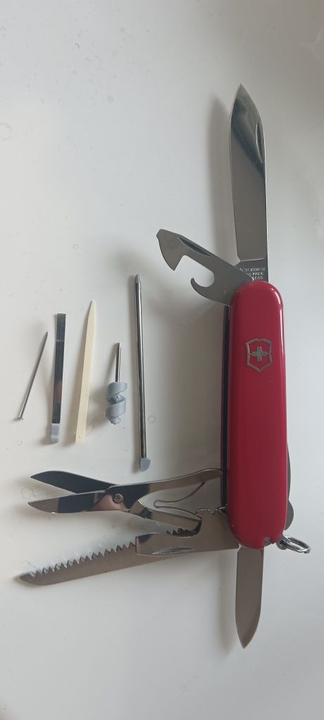 Victorinox швейцарский нож спартан спортсмен хайкер хансмен та інші.