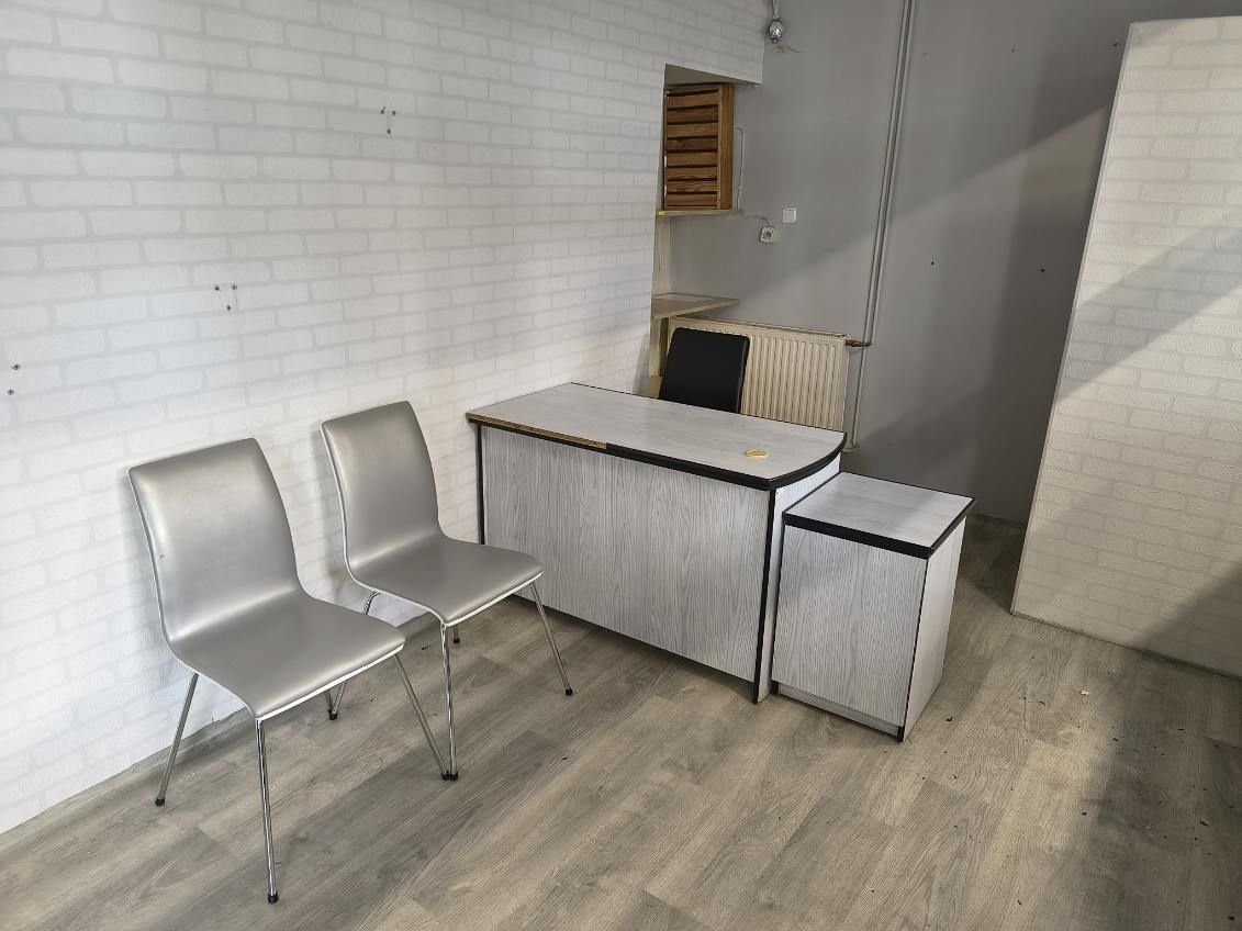 Lokal 18 m2 idealny pod kosmetykę, biuro, handel itp.