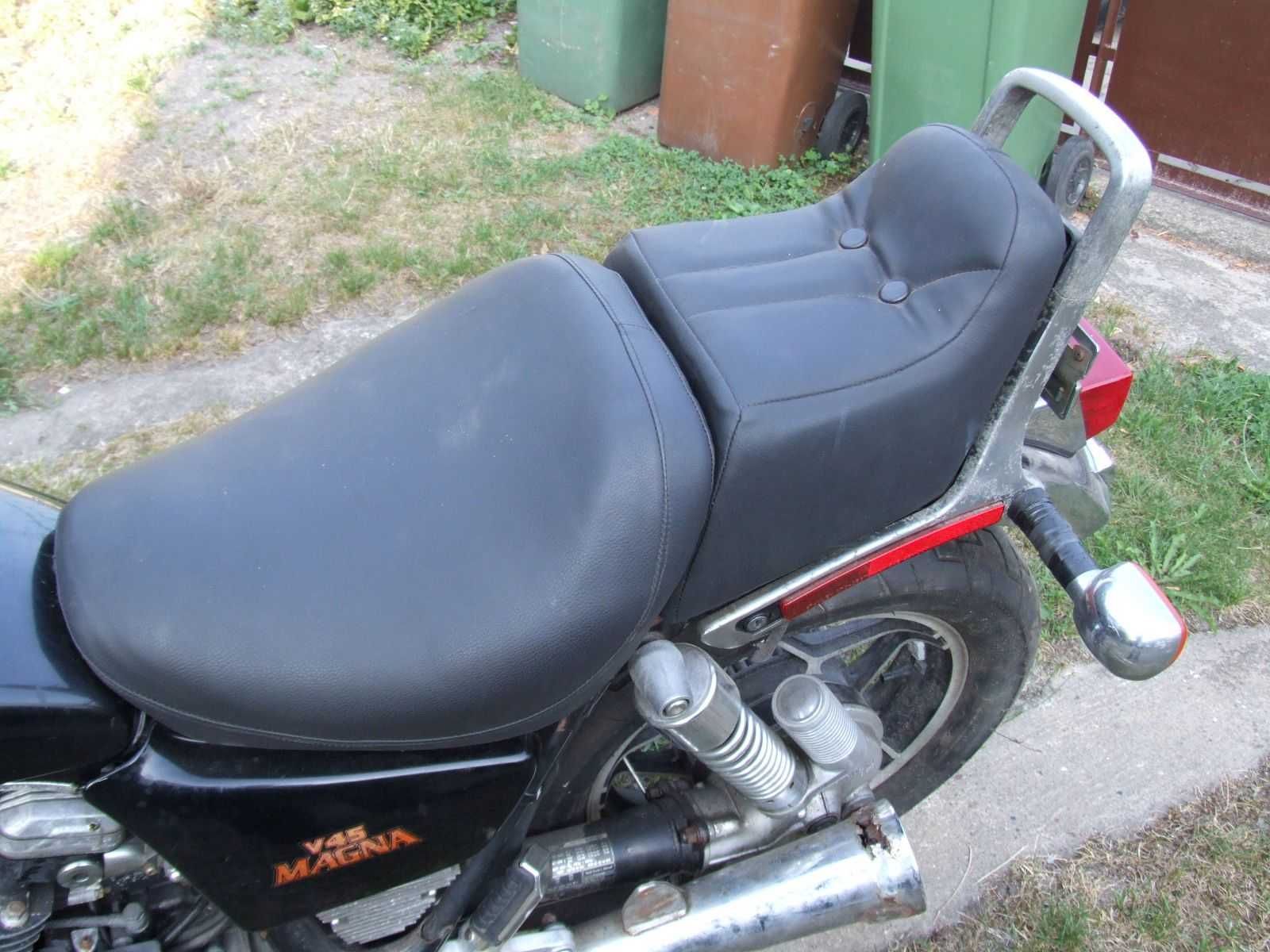 Honda VF 750 C Magna '83 rama z dokumentami i inne części