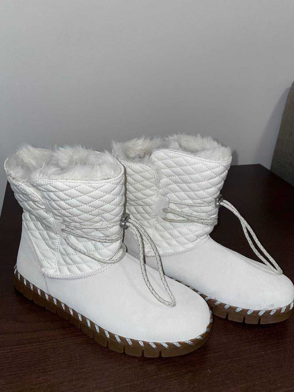 Śniegowce/Buty za kostkę/Zimowe botki