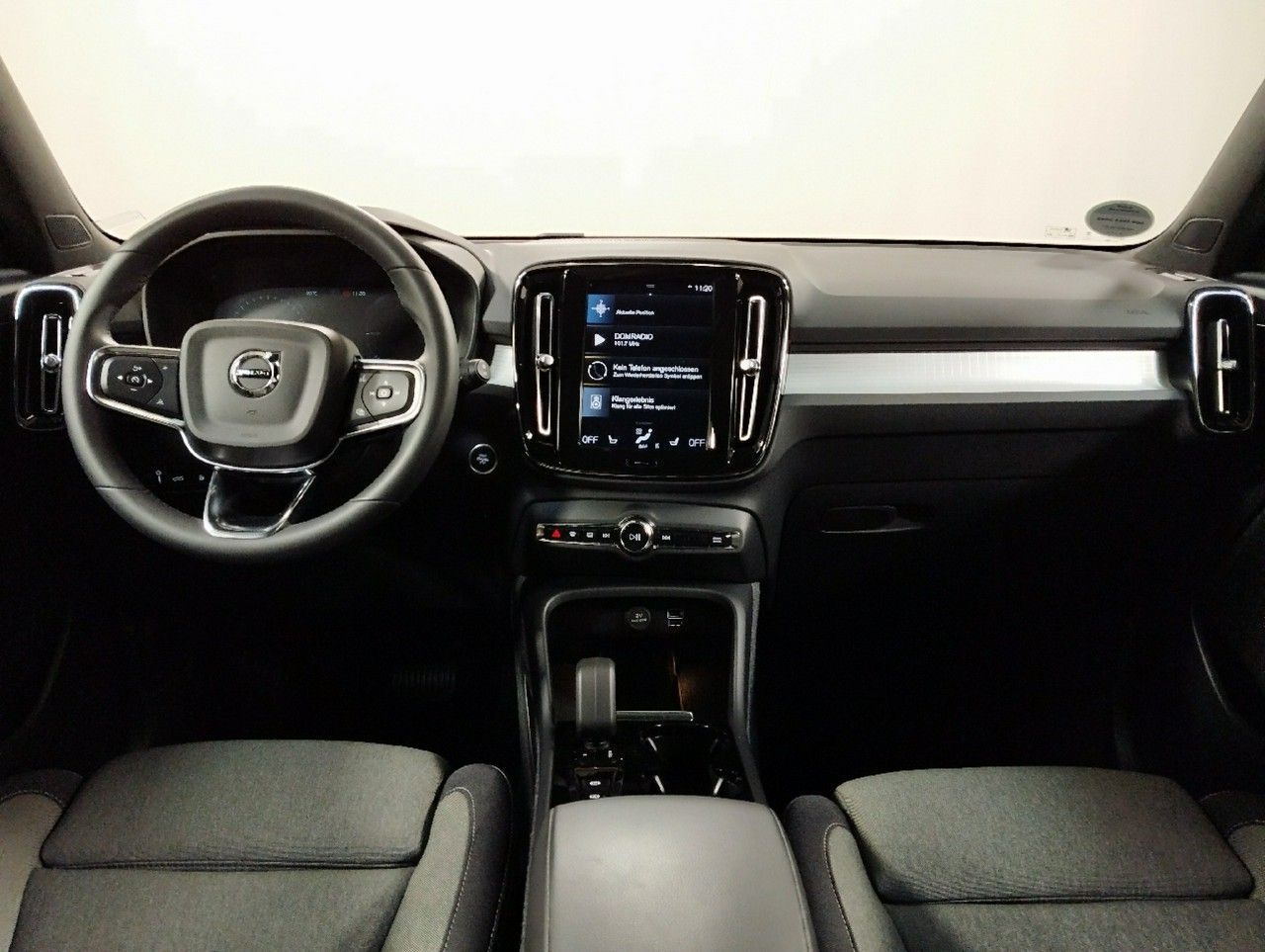 Volvo XC 40 T4 Hybryda Plug-In Plus Dark