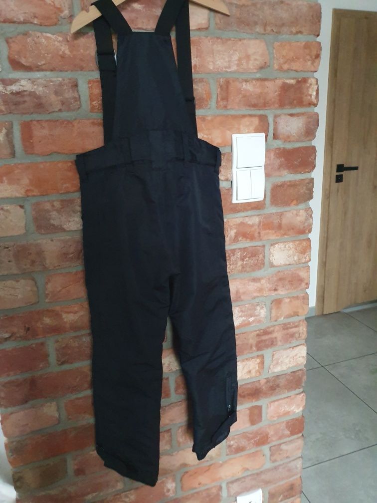 Komplet naraciarski czarne spodnie kurtka 110 116