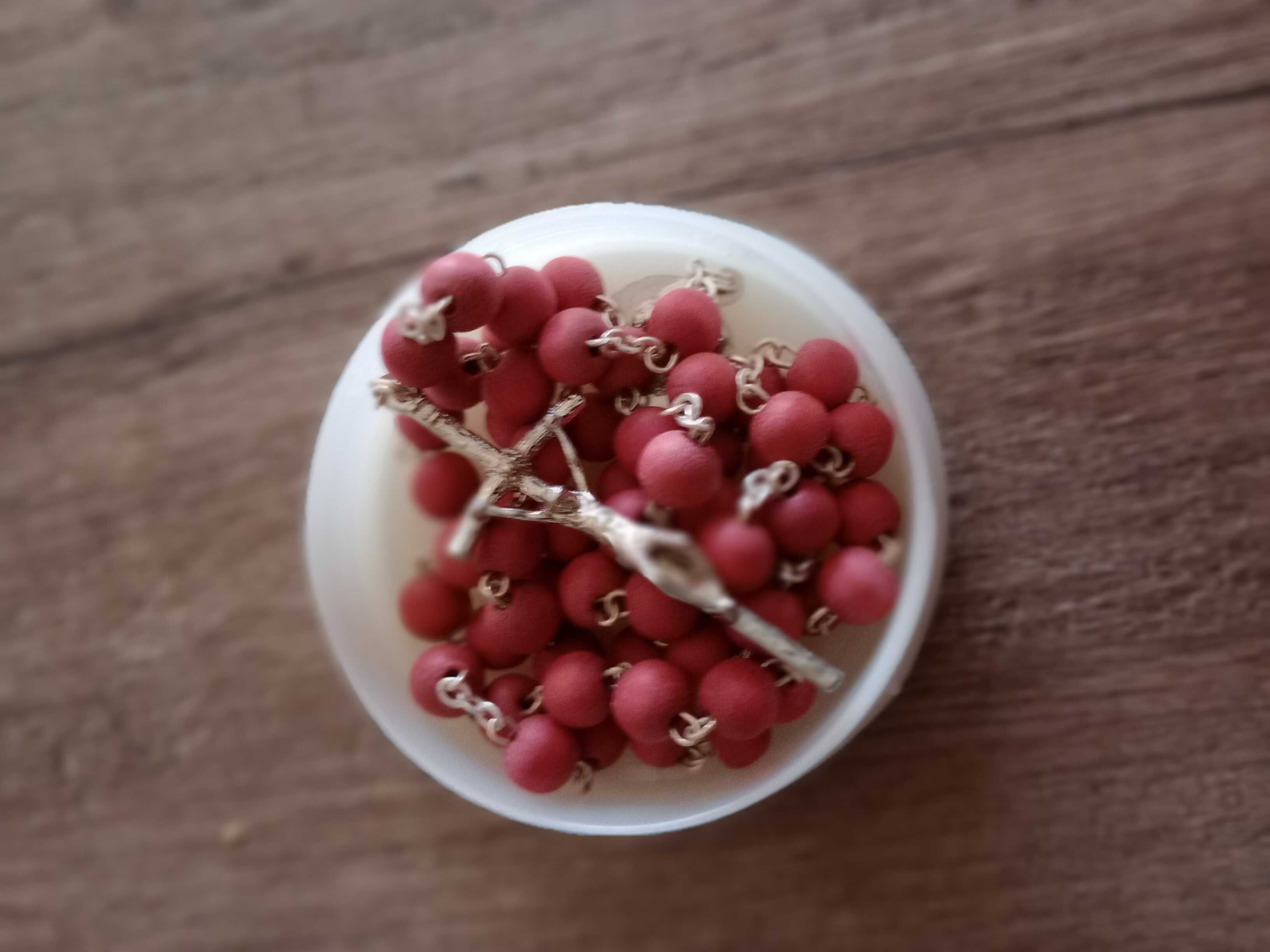 Rosário muito especial, feito c/ pétalas de rosa Perfumado permanente