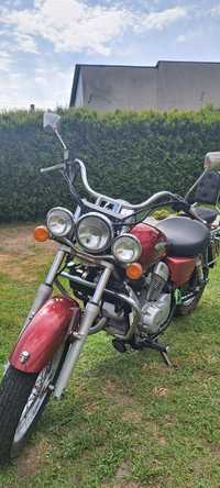 Motocykl Honda Shadow 125 VT 125 C